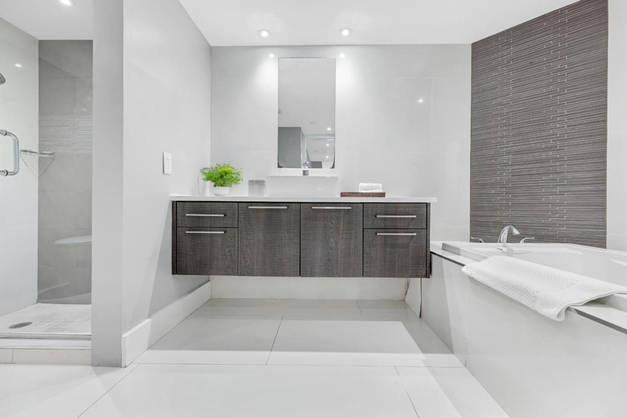 Bayview Bliss Biscayne Apartment Доръл Екстериор снимка